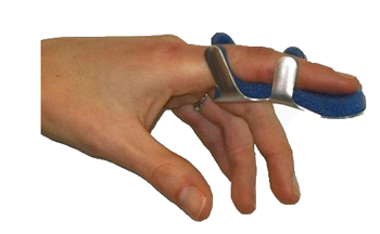 STECCA PER FRATTURA DITA A RANETTA FARMASPLINT MISURA GRANDE IN ALLUMINIO MODELLABILE CON IMBOTTITURA IN SPUGNA POLIURETANICA ANTIALLERGICA RADIOTRASPARENTE 10 CM 1 PEZZO - farmagiri